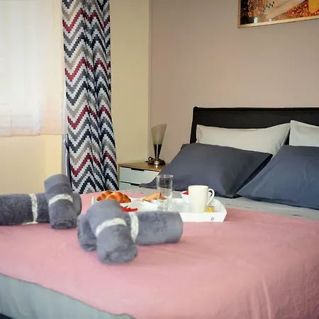 Kampielo Corfu (city)